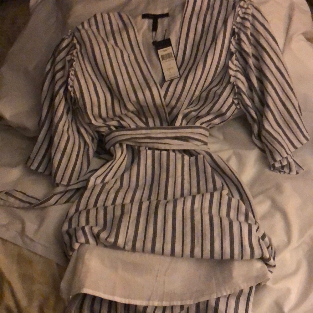 BCBG MAXAZRIA  Pin Stripe bell sleeve casual dress